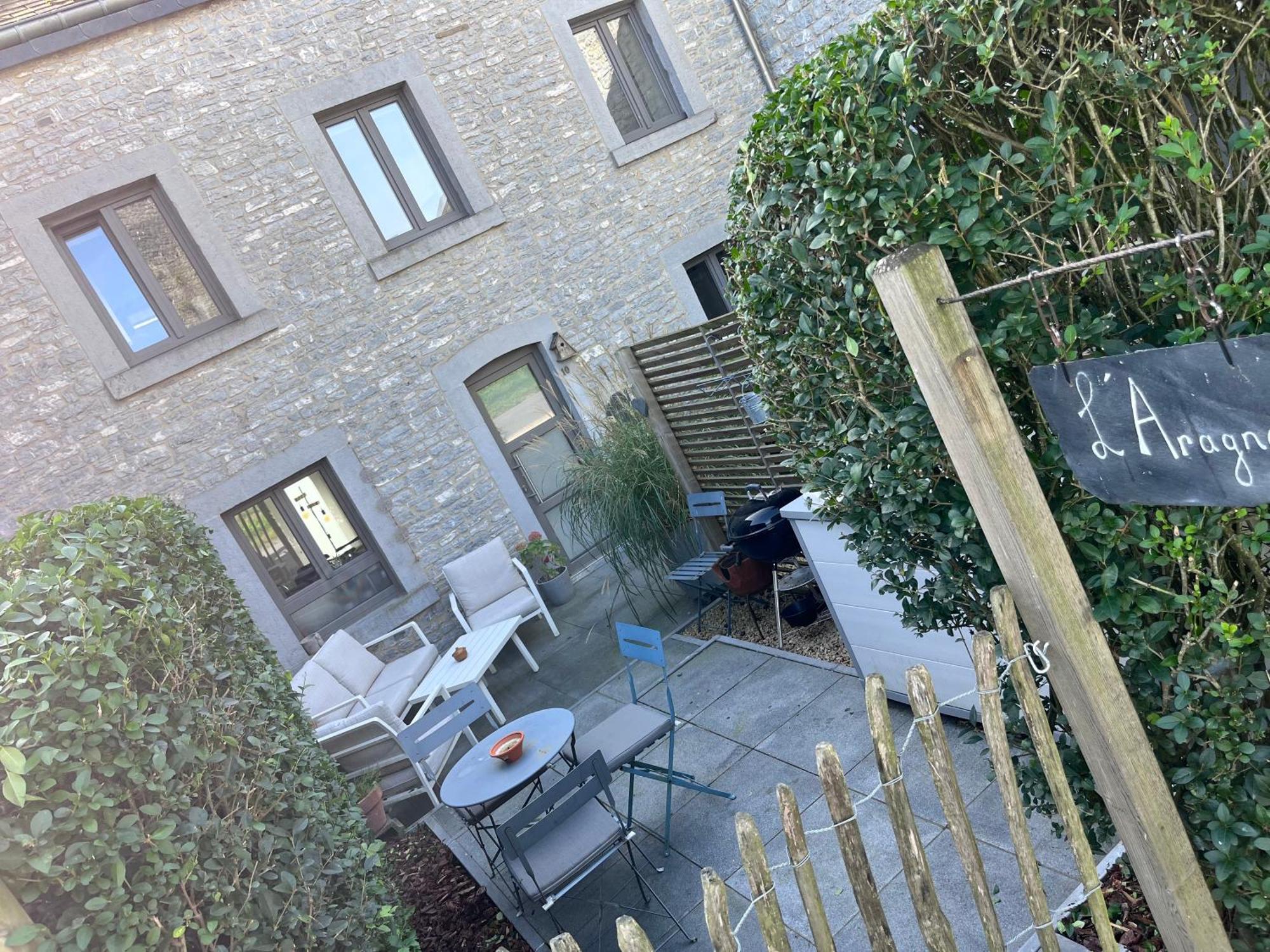 L'Aragne Hotel Dinant Buitenkant foto